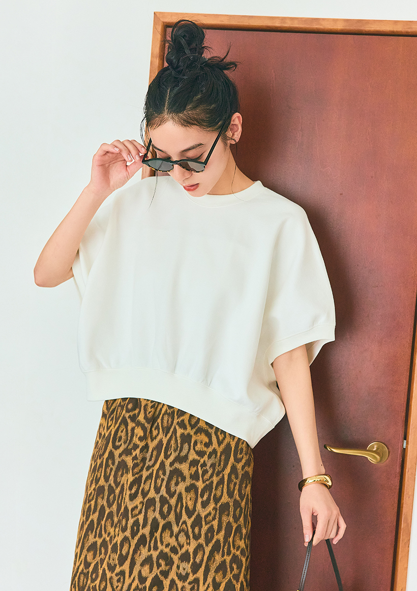 フォルム美人なスウェット×女っぽ靴でつくる初夏の6Style