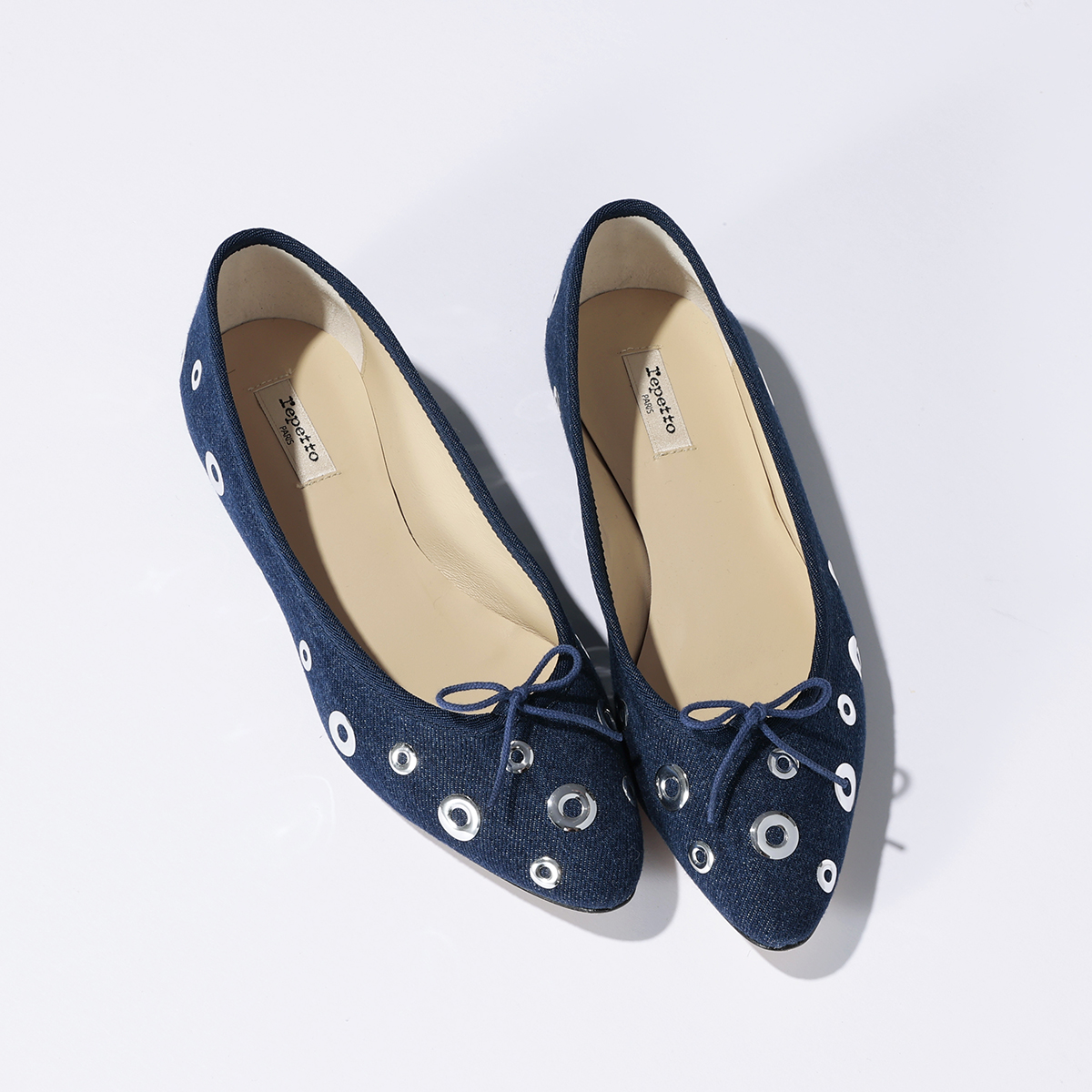 フォルム美人なスウェット×女っぽ靴でつくる初夏の6Style