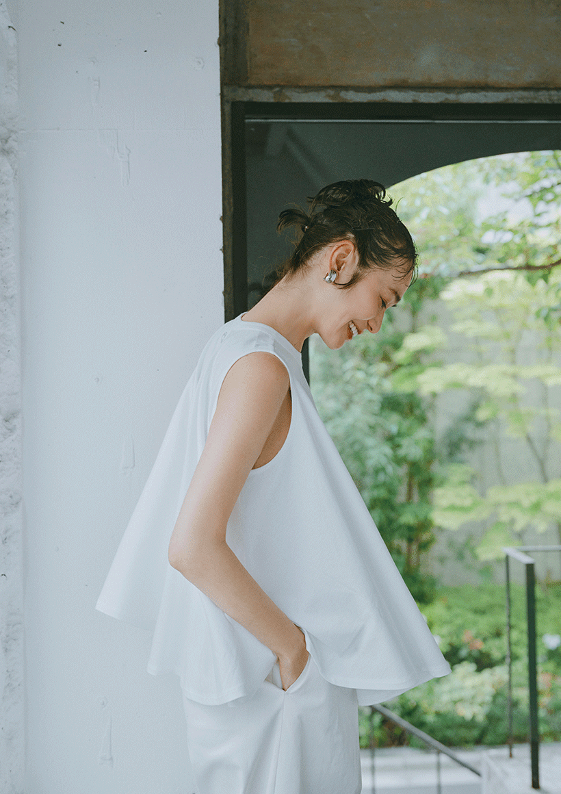 気温差を楽しむ「夏トップス×軽羽織り」＆「夏主役トップス」
