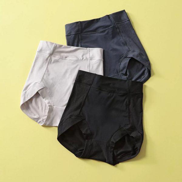 BRADELIS New York peace【HPS別注】ヒップアップギャザーショーツ【接触冷感・吸汗速乾】￥2,200