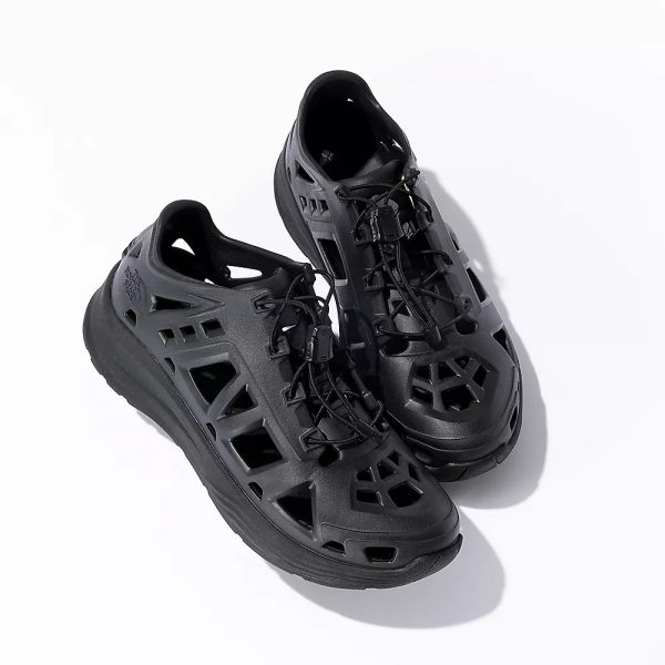 THE NORTH FACERE－Activ Sneaker￥11,880 ￥9,504（税込）（20％OFF）
