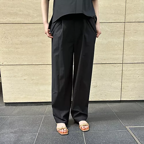 暑い日もきれい見え。E by éclatの涼感セットアップ|接触冷感で快適な大人の夏服