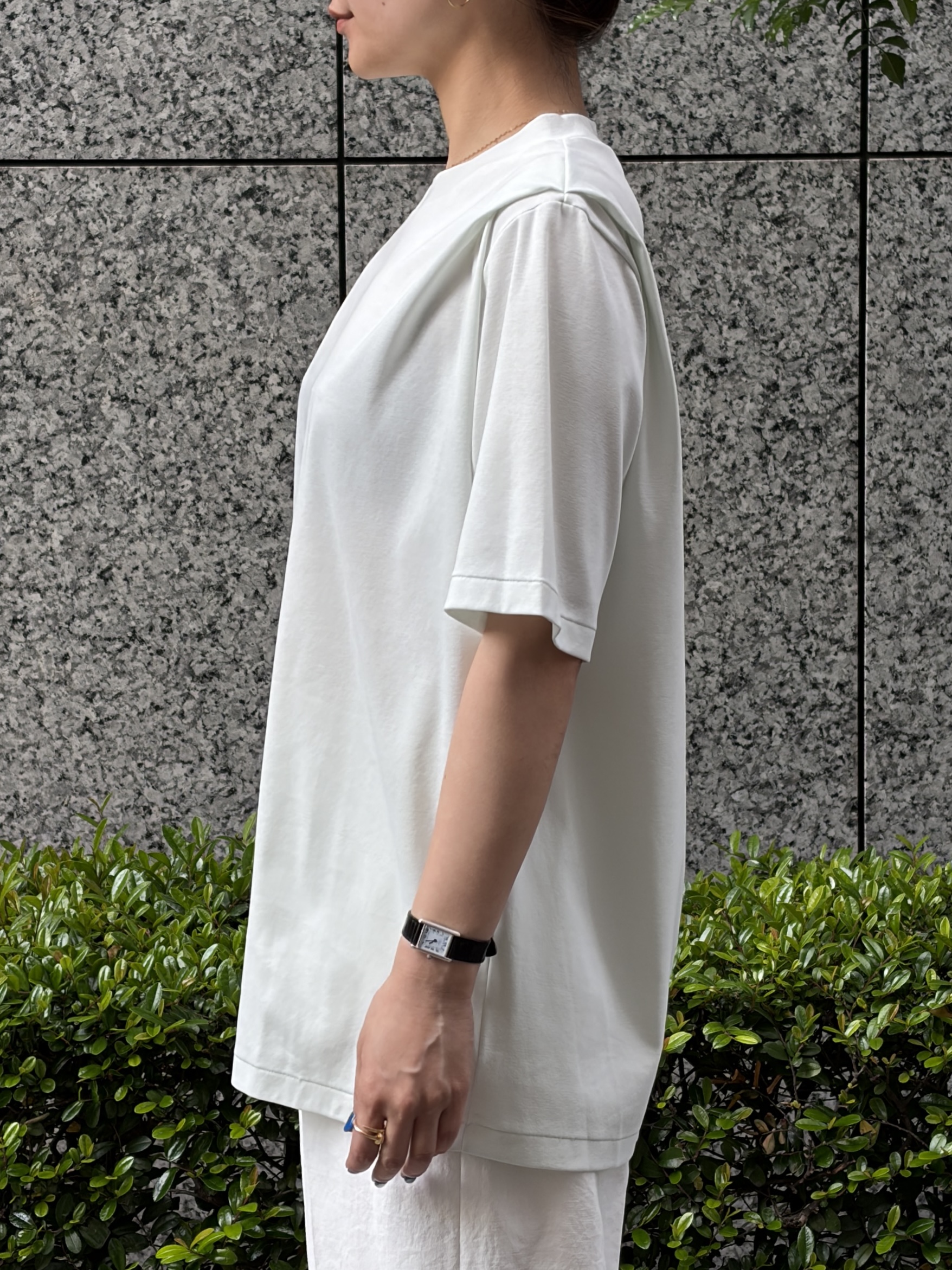 縫製次第でここまで着心地が変わる?! カットソーの常識を覆す、極上の大人Tシャツ【GGG(ジージージー】