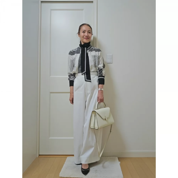 E by eclat優美なセミワイドパンツ¥19,800