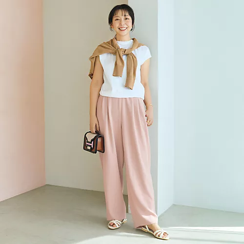 エクラ 華組　谷島恵子さん　身長166cm　ピンク　eclat掲載