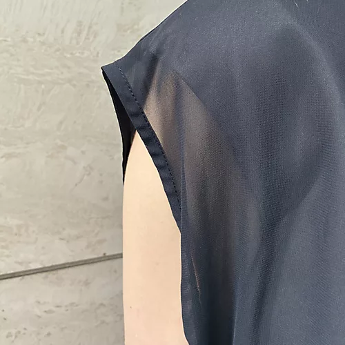 E by eclatシアーレイヤード冷感Tブラウス￥17,600