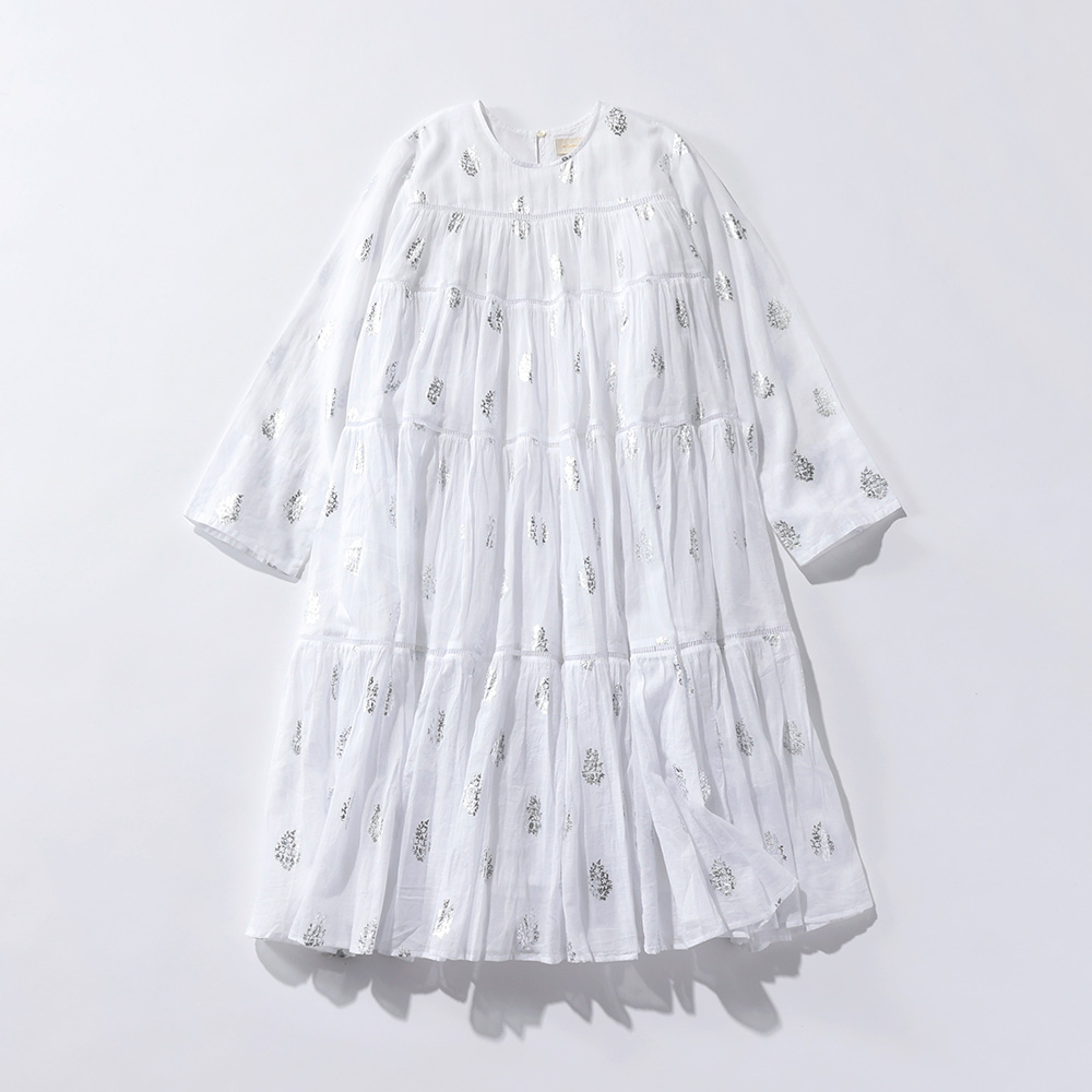 1点投入で夏コーデ映え♡大人の「柄アイテム」