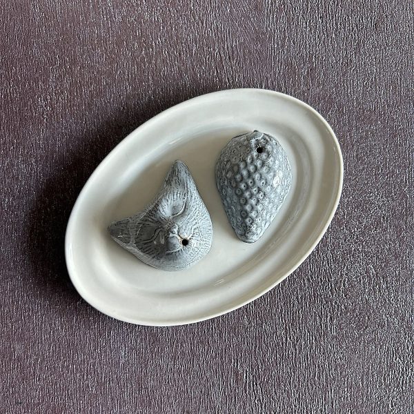 OJACRAFT【SPURSHOP別注】お香立て 眠り猫¥5,280