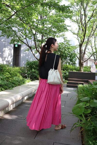 【エクラ 華組 與儀加奈子さん】TASAKIとヴァンクリーフで楽しむ【E by eclatの黒ブラウス】シアー冷感素材で涼しく快適!