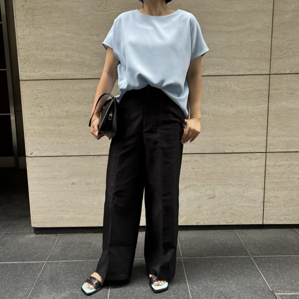 【40代・50代 パンツ】大人に似合うベイカーパンツ|脚長見えする理由を解説特集