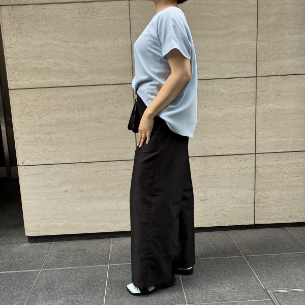【40代・50代 パンツ】大人に似合うベイカーパンツ|脚長見えする理由を解説特集