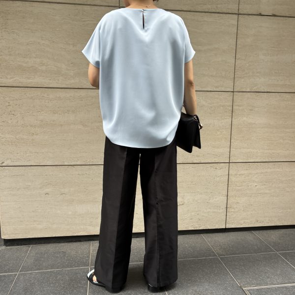 【40代・50代 パンツ】大人に似合うベイカーパンツ|脚長見えする理由を解説特集