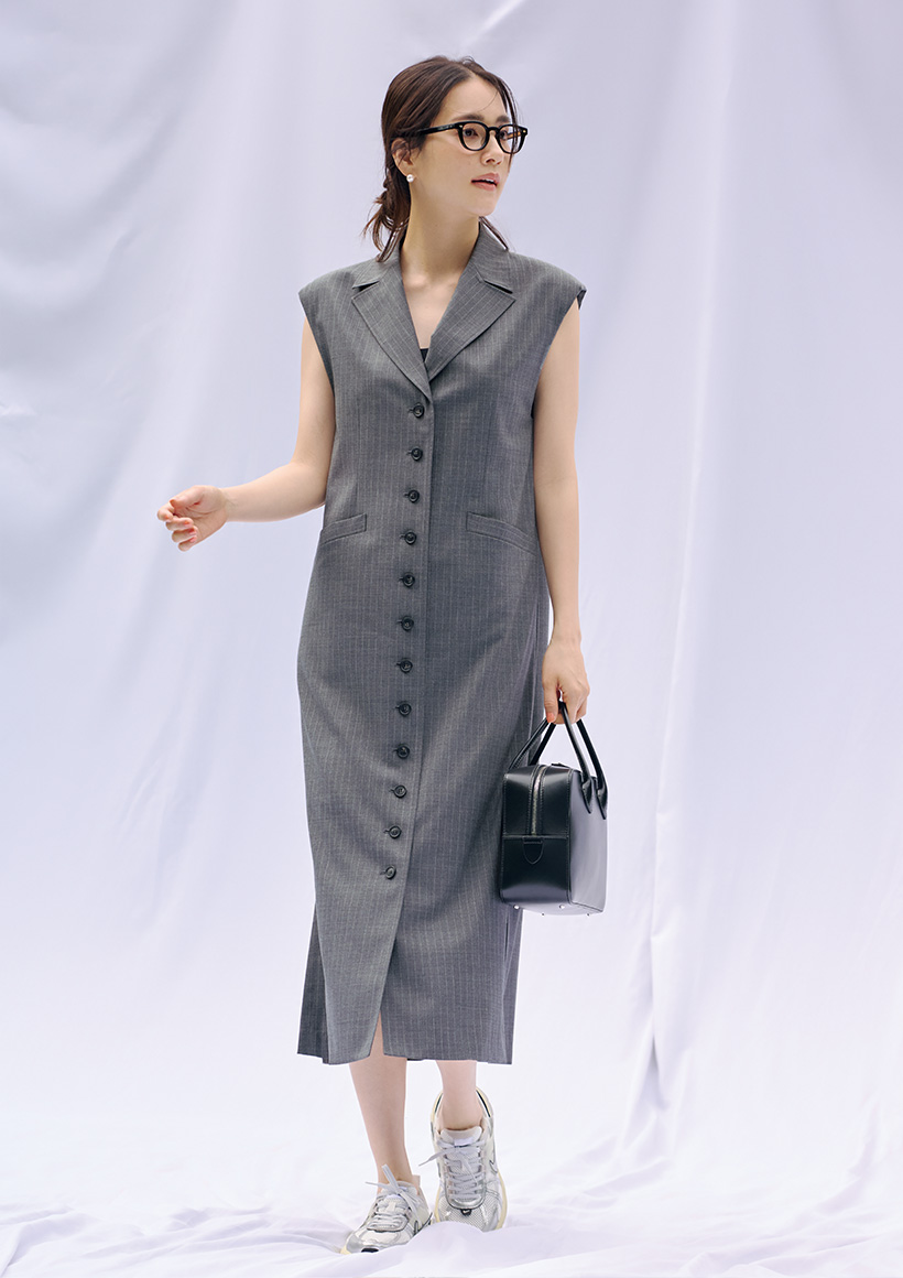〝地味色でもおしゃれ〞。だから使える、自信がもてる｜大人のとっておき着映え服