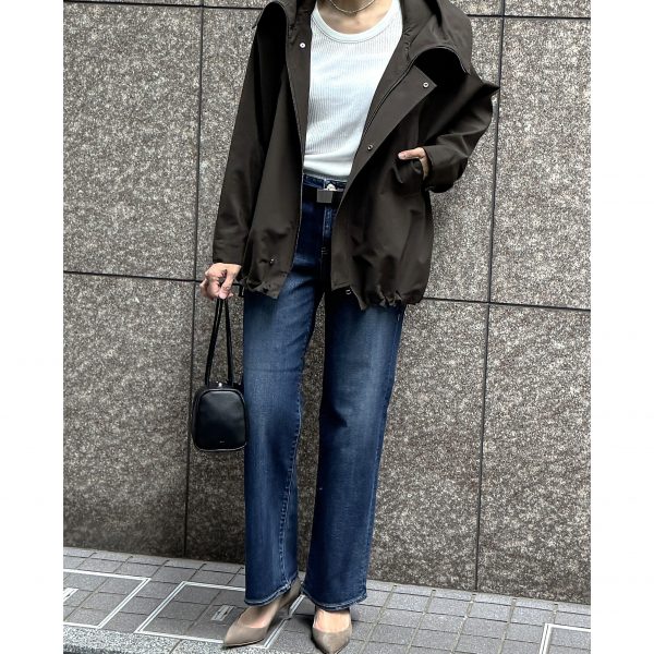 新色追加! 大人デニム「RED CARD TOKYO」のストレートをスタッフが身長別ではき比べ【40代ファッション】