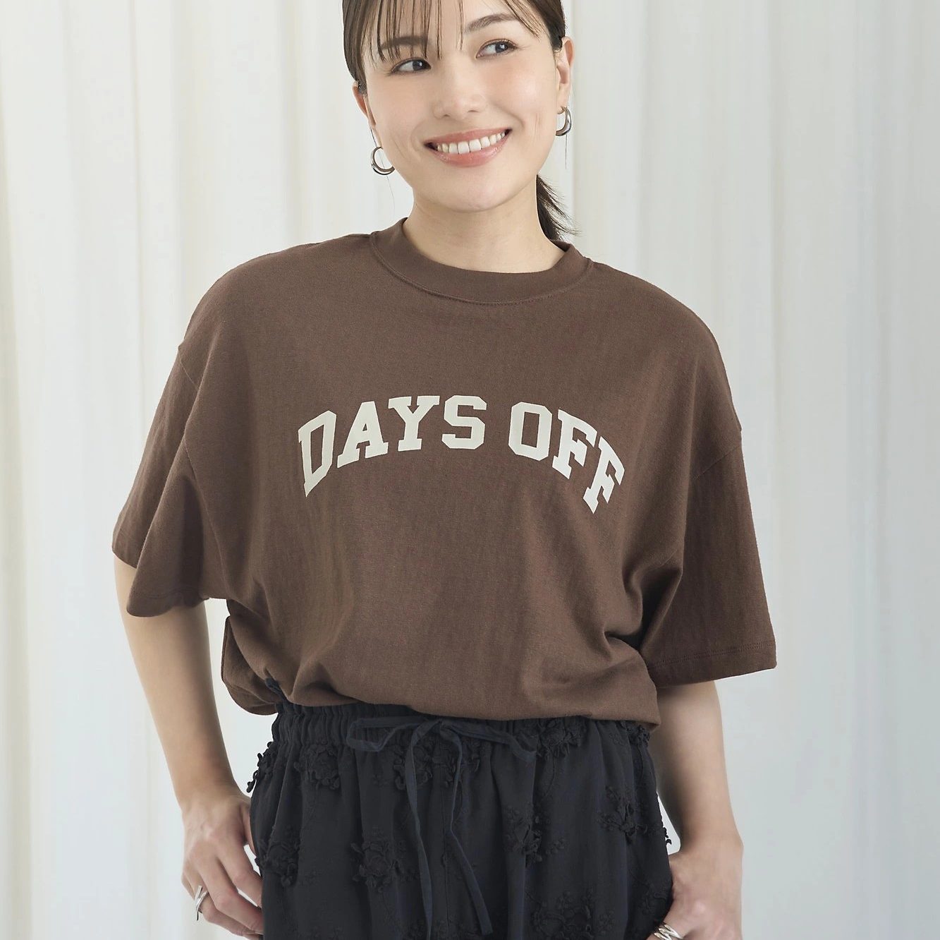 AMERICANA【五明祐子さんコラボ】【洗える】ロゴTシャツ¥8,250