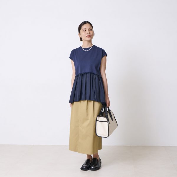 12closet【洗える】異素材切り替えフレンチTシャツ¥12,100 コーデ1
