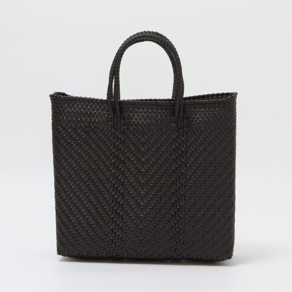 \入荷しました!/メリッサ、レトラ、プーマ…足元もバッグもアップデート!大人が選びたい夏の旬小物【LEEマルシェ】