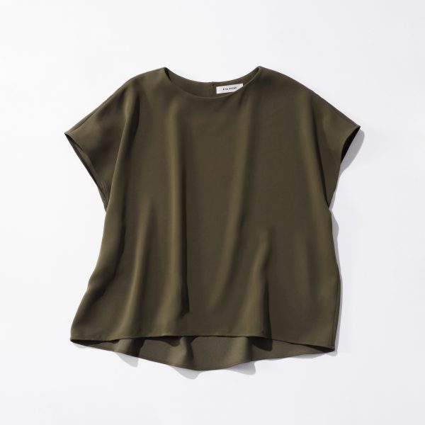 E by eclat【とろみ】コクーンブラウス￥10,890