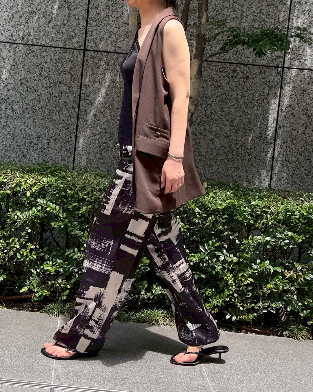柄パンツって意外と簡単！スタッフが教える大人の着こなし術