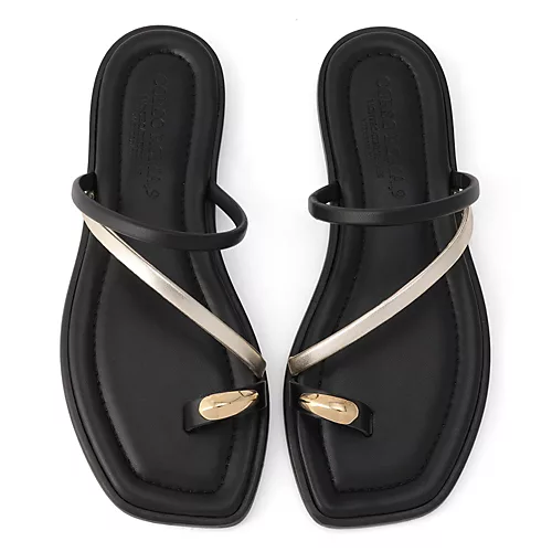 CORSO ROMA，9フラットスクエアソールサンダル￥20,900