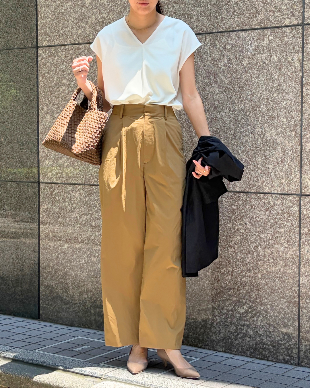 気温35℃超え!「涼しい服しか着たくない」スタッフの涼感コーデスナップ6選【40代夏ファッション】