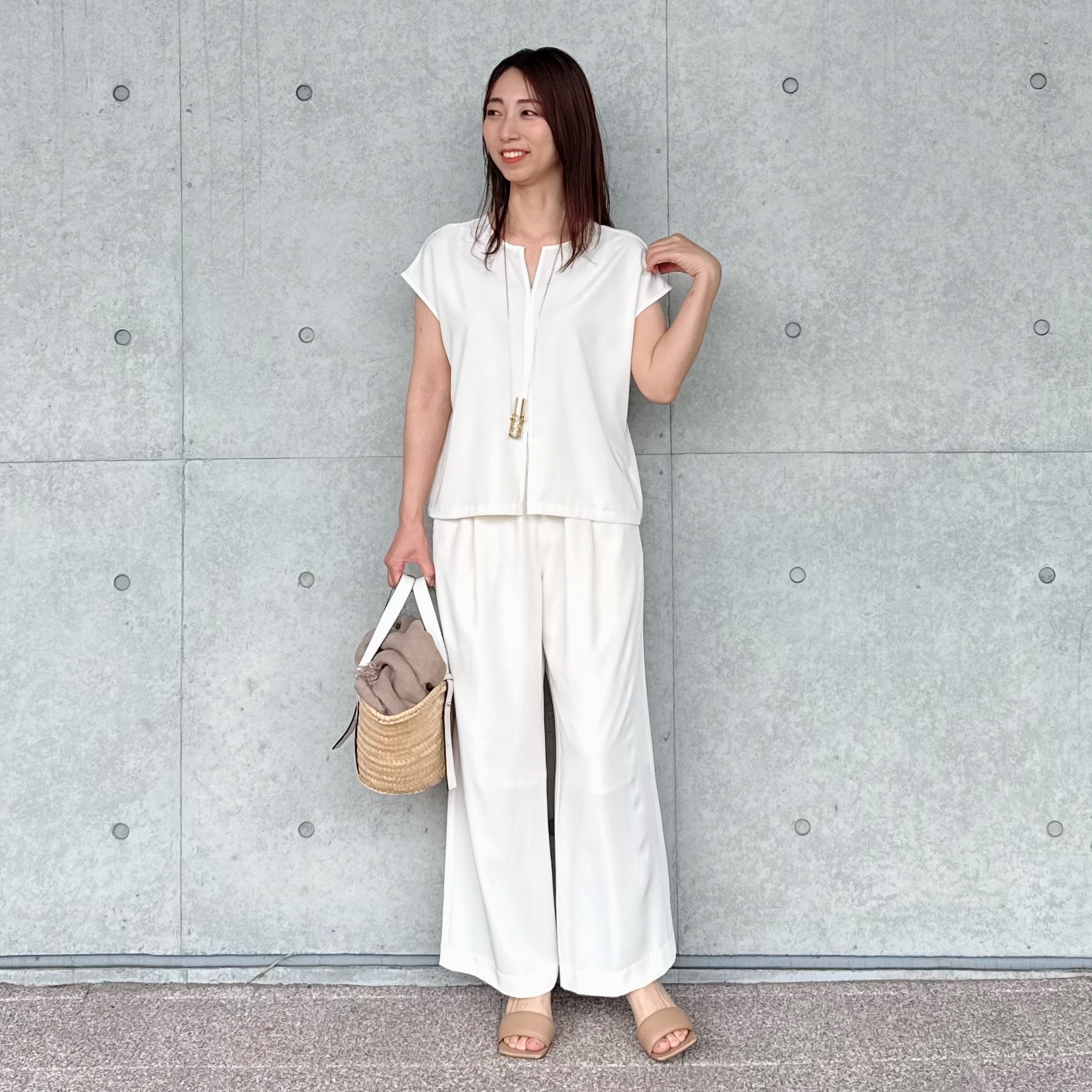 M7daysの新名品!【接触冷感】【洗える】渾身のとろみ前後2WAYトップスを「美女組」のふたりがリアルレビュー【40代ファッション】