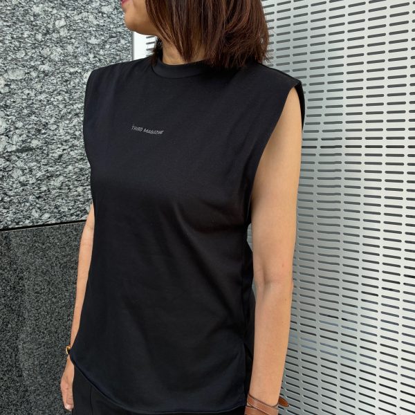 THIRD MAGAZINE×eclatロゴ刺繍ノースリーブ￥14,300