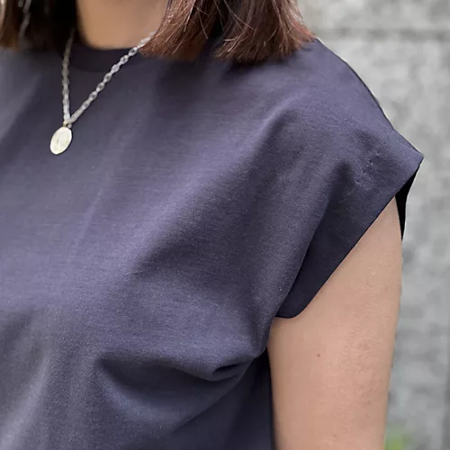 YLEVEオーガニックコットンバイオノースリーブ¥13,200