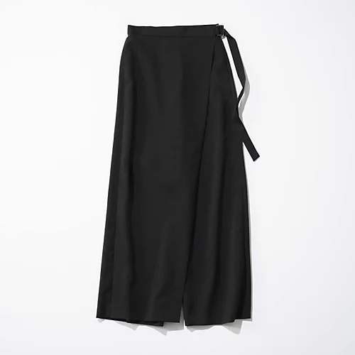 E by eclatラップ風UVカットパンツ￥22,000