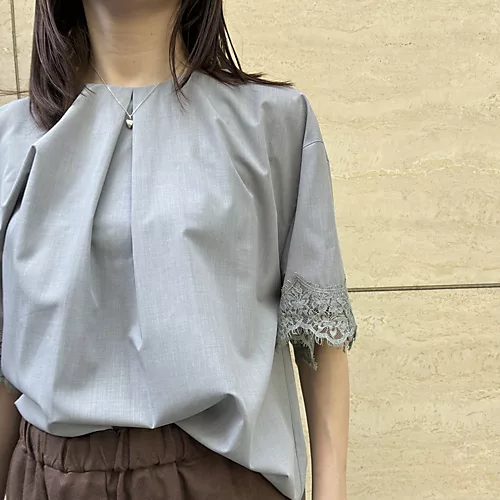 E by eclat涼感袖レースTブラウス¥16,500