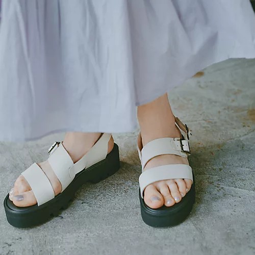 \何を持っていく?/今年の夏旅は「ラク」も「シャレる」も全部叶える!