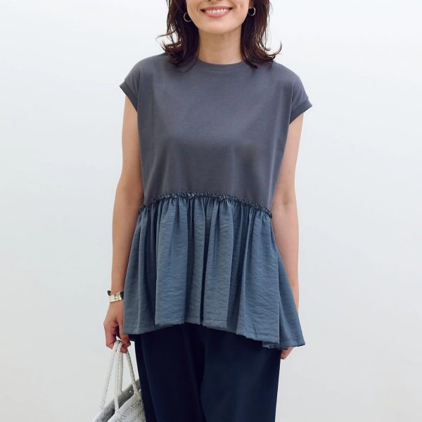 12closet【洗える】異素材切り替えフレンチTシャツ¥12,100 モデル着用