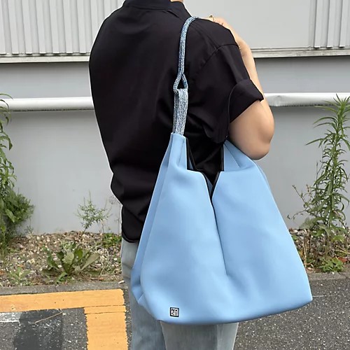 \何を持っていく?/今年の夏旅は「ラク」も「シャレる」も全部叶える!