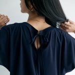 <span class="title">【40代・50代 セットアップ】旅先で、日常で、夕暮れのレストランで。立体的なドレープと深い色味が魅力の「L’UNE/ジャージーセットアップ」</span>