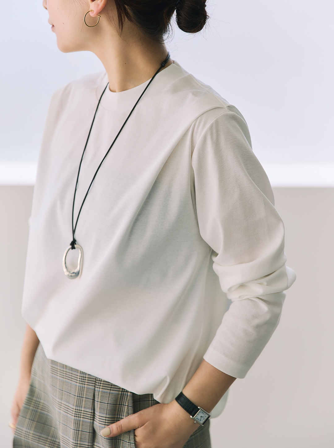 夏の終わりから秋に効く! 大人のための「モノトーン」最新LOOK7