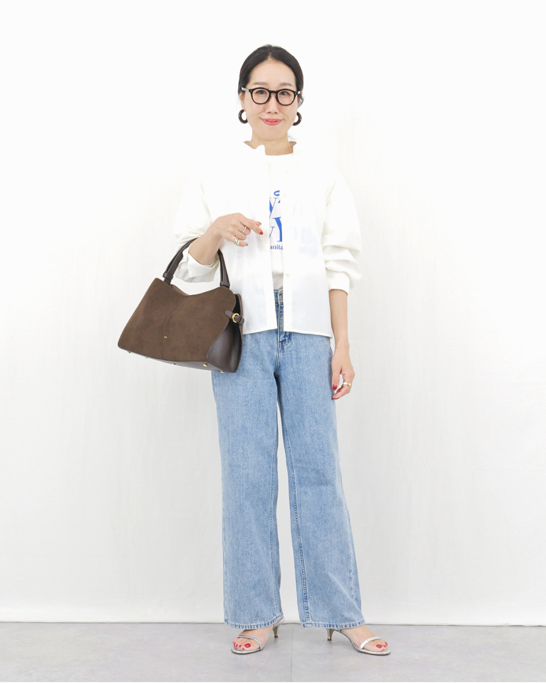 ボウタイブラウス、どう結ぶ?スタイリスト池田 敬さんに教わる大人の着こなし術【2026年秋40代ファッション】
