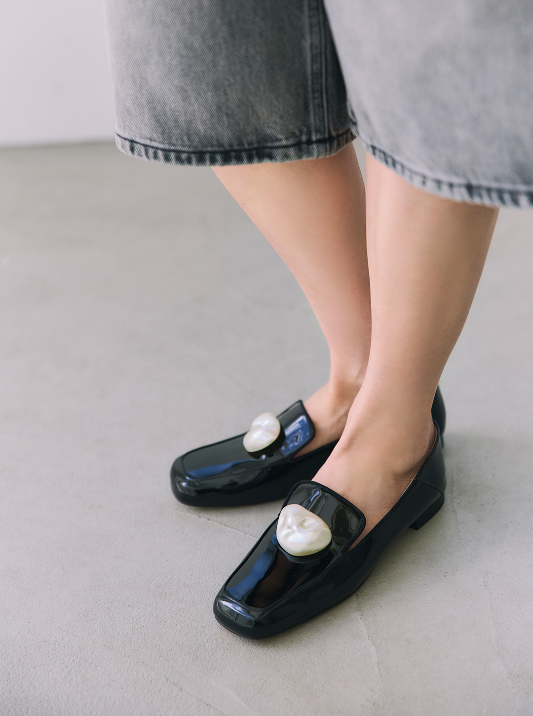 夏の終わりから秋に効く! 大人のための「モノトーン」最新LOOK7