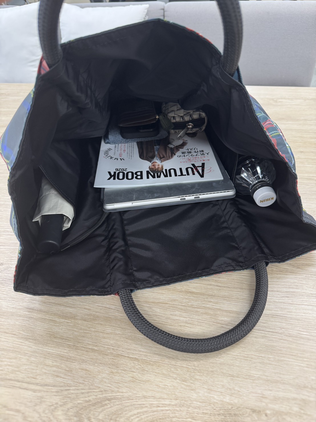 \秋のおしゃれはBAGから!/1点投入でコーデが洗練される新作バッグをご紹介!【収納力検証付き】