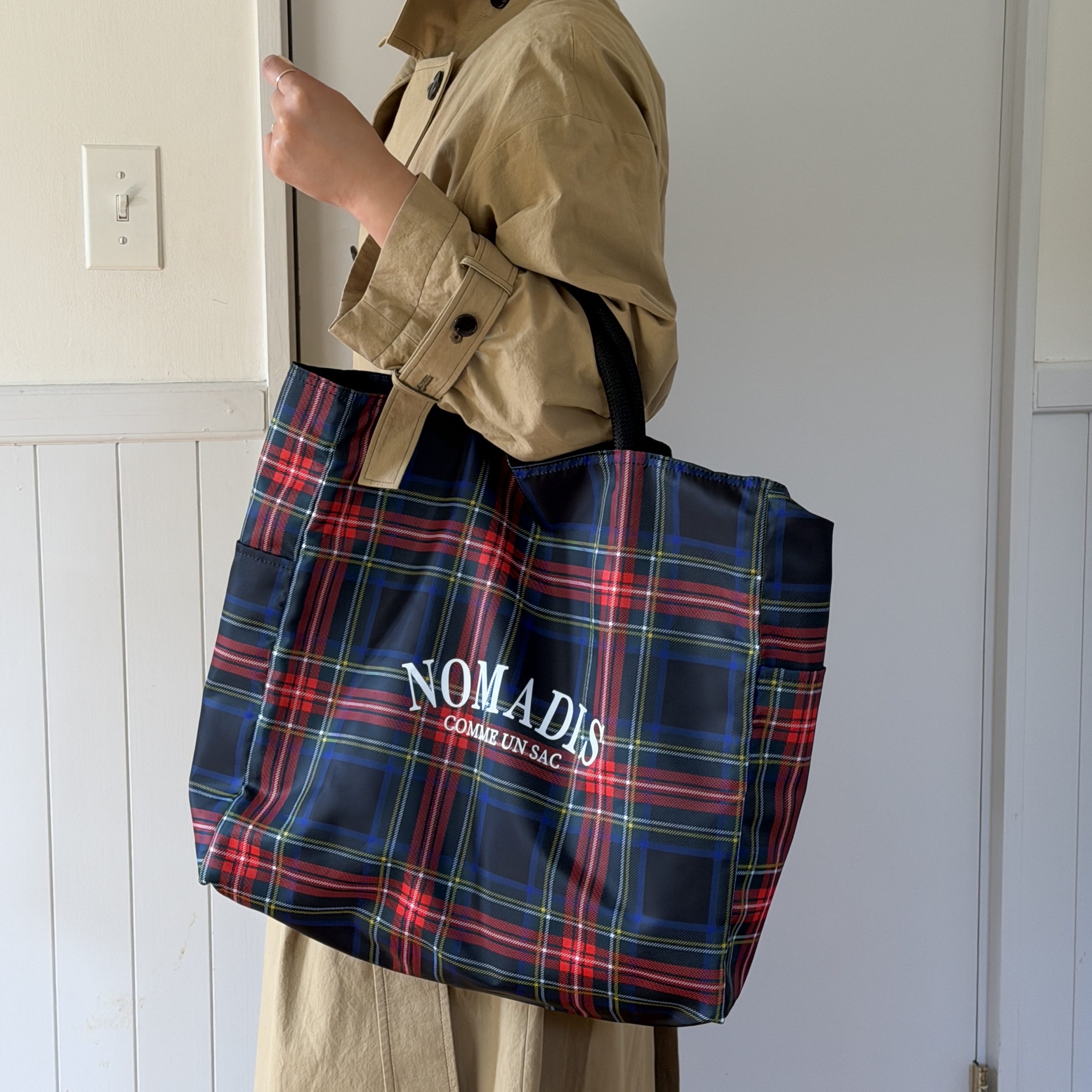 \秋のおしゃれはBAGから!/1点投入でコーデが洗練される新作バッグをご紹介!【収納力検証付き】