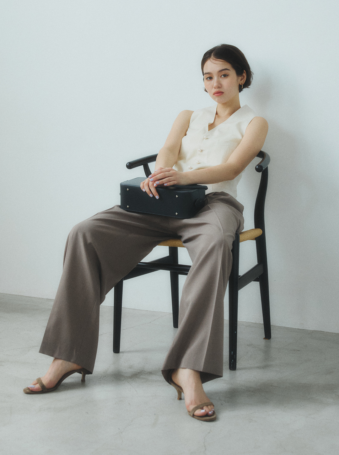 【suadeo】涼感タックパンツこそ、この残暑を乗り切る最適解!| GOOD THINGS Vol.124