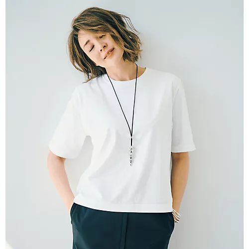 three dots×eclat【戸野塚かおるさん別注】パウダリーコットンTシャツ¥16,500