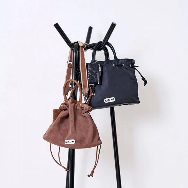 OUTDOOR PRODUCTS【LEEマルシェ20th別注】 チャーム付き マルチWAYショルダーバッグ￥11,550　ブラック、
