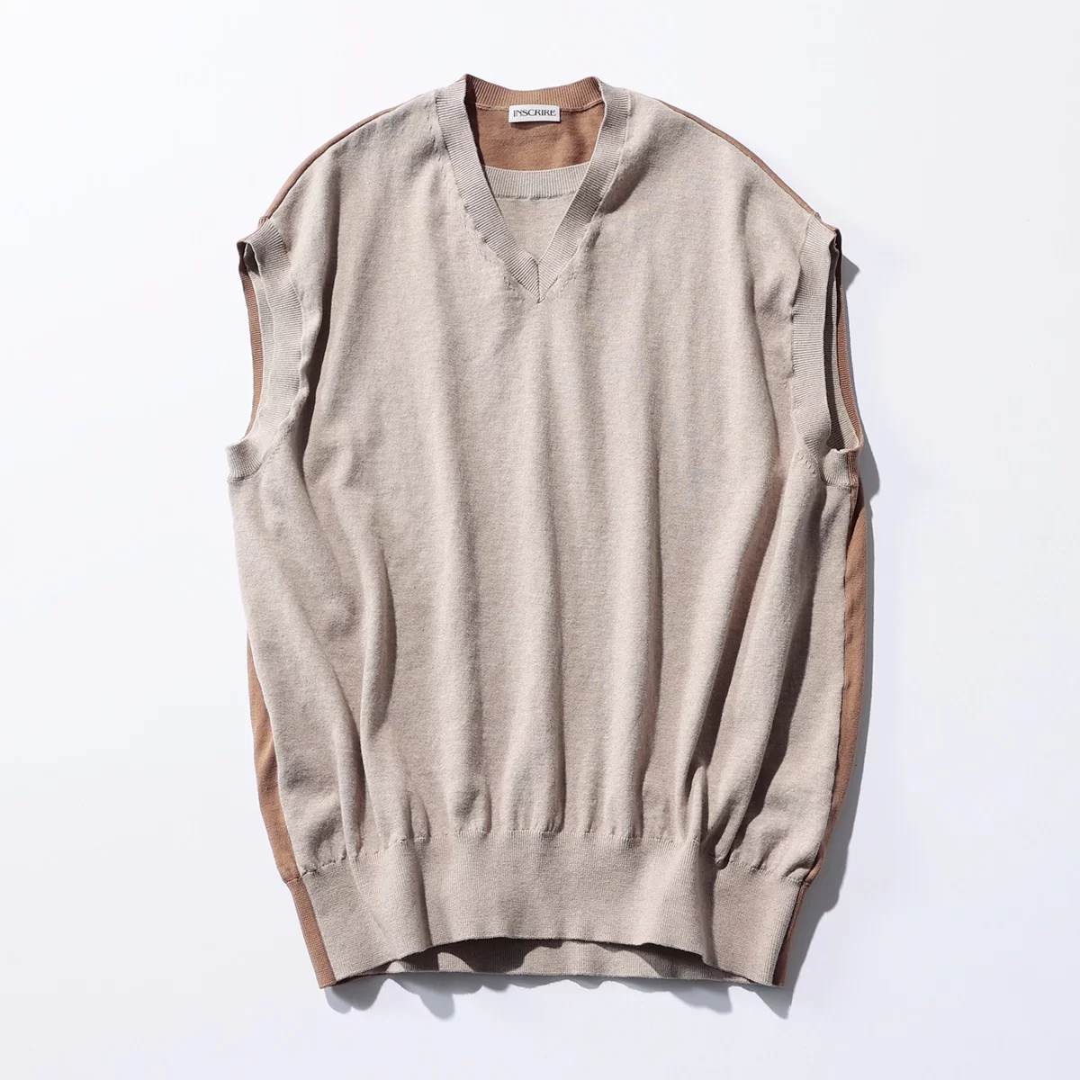 Vネックベスト